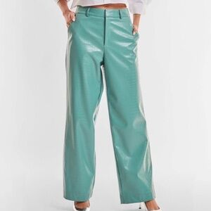 The Noli Shop crock faux leather Wide-Leg  Leather Pants sage green size 2